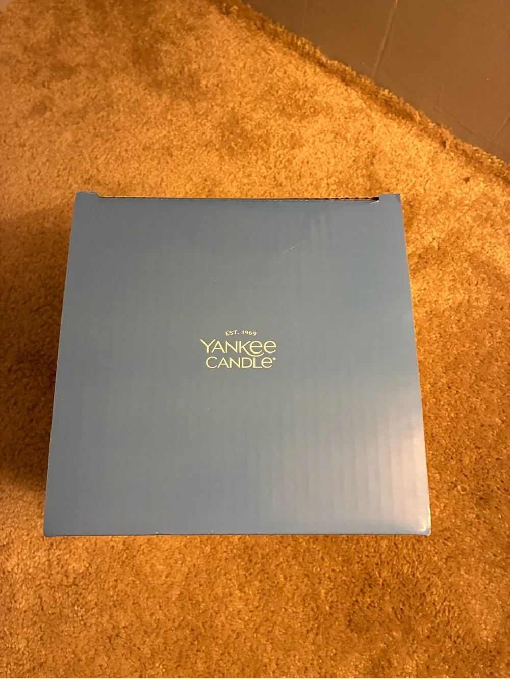 MEGA 3.75 pound Yankee Candle Warm Luxe Cashmere Jar Candle - Blue